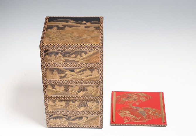 加賀蒔絵五段二蓋重筥